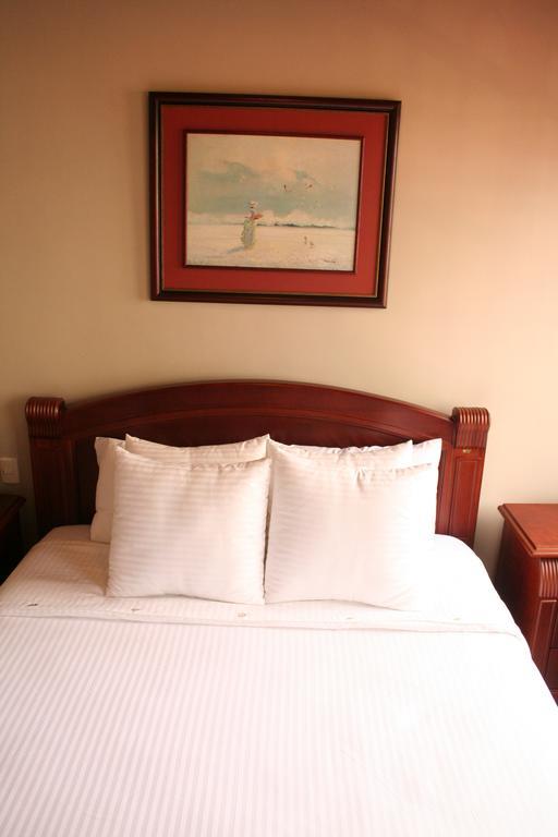 Hotel Maria Isabel Manta Luaran gambar