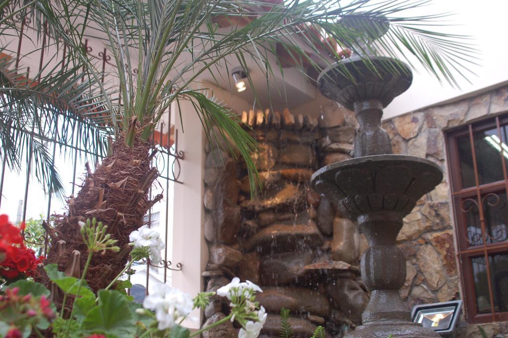 Hotel Maria Isabel Manta Luaran gambar