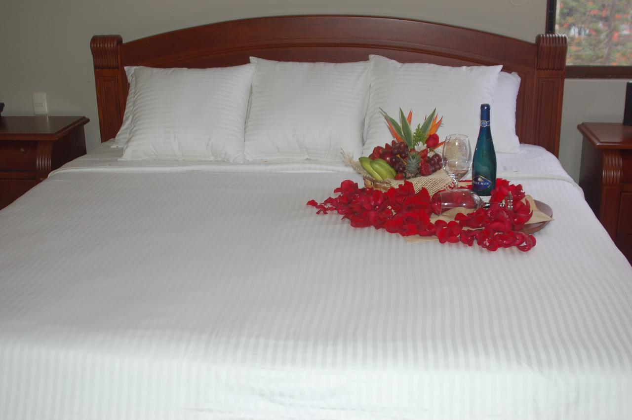 Hotel Maria Isabel Manta Bilik gambar